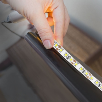 Taśma V-TAC SKU2025 VT-3528 3000K 7,2W 600lm