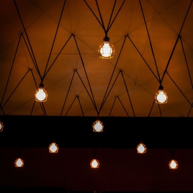 Żarówka V-TAC SKU217147 VT-2027 2200K 7W 700lm