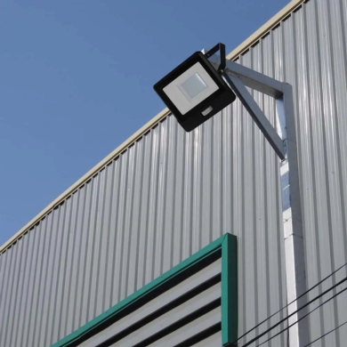 Projektor V-TAC SKU20284 VT-128S-1 4000K 20W 1510l